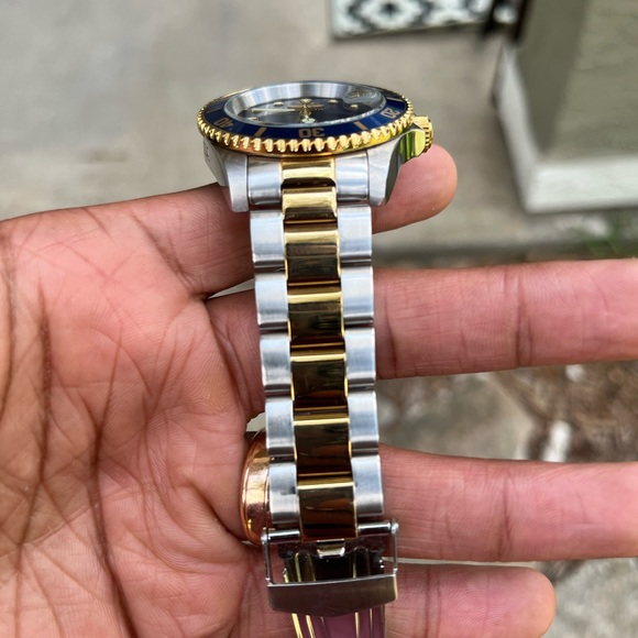 Invicta Pro Diver Automatic Men's Watch - 40mm, Steel, Gold (17045) - Picture 6 of 8